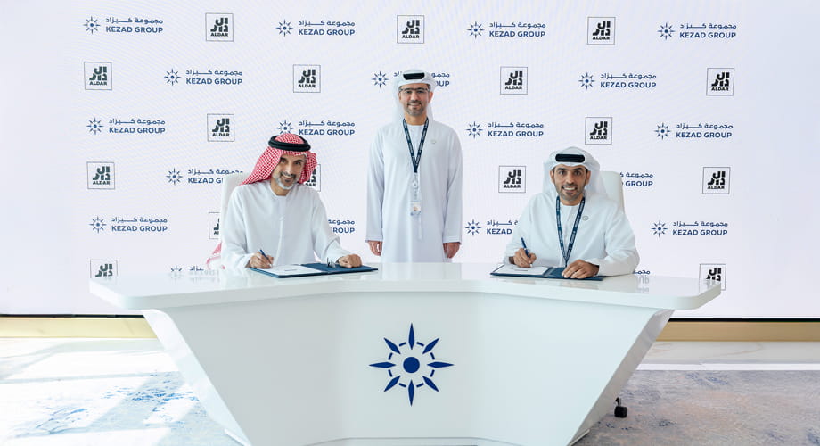 مجموعة موانئ أبوظبي تبرم صفقة بيع مستودعين مُصممين حسب الطلب في كيزاد بقيمة 570 مليون درهم