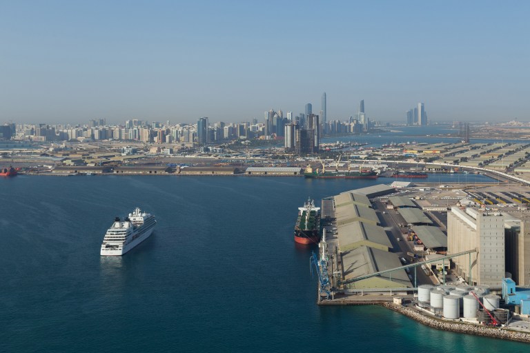 Zayed-Port1